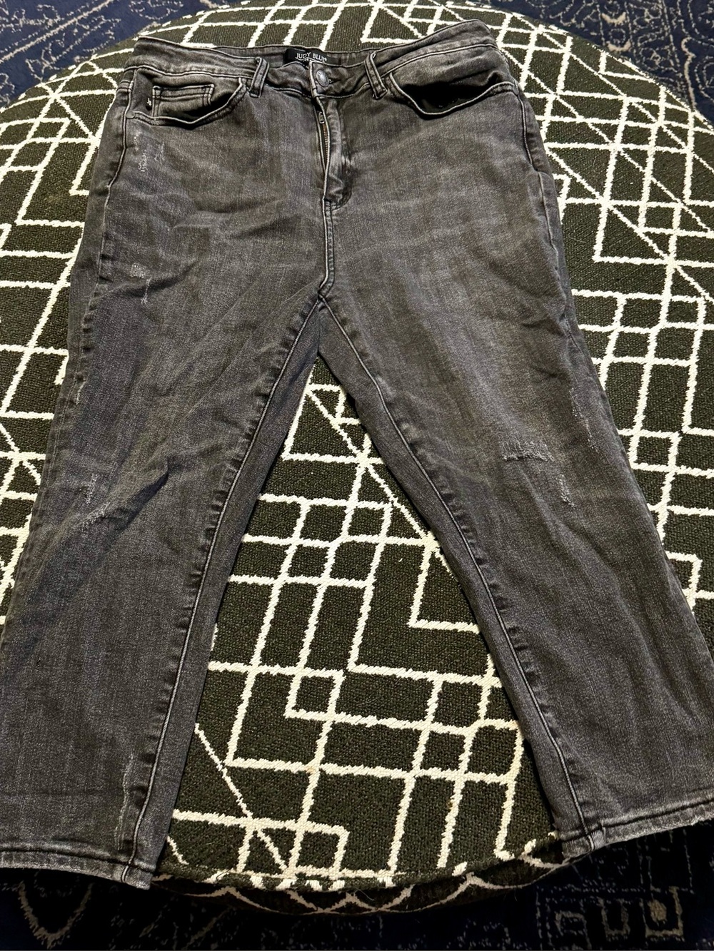 Judy Blue Gray/Light Black Distressed Capri Jeans Size 13/31 Stretch Denim